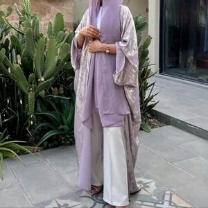 Shiny beautiful abaya